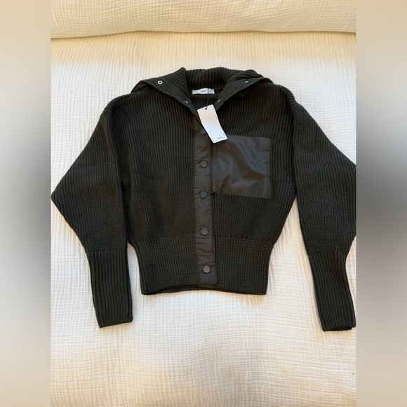 NWT! Mango - Knitted Front Button Down Sweater - XS - Picture 1 of 7